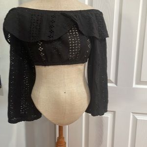 DO + BE crop top off cold shoulder black eyelet cotton long sleeve size M medium